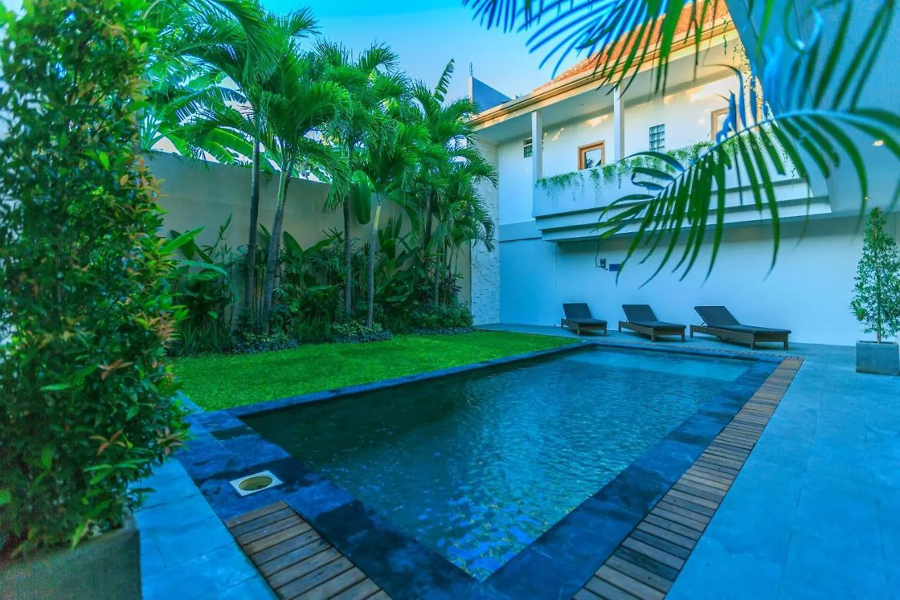 Bali Villas Arta Seminyak  Seminyak (Bali)