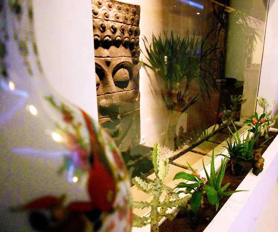 Bali Villas Arta Seminyak  Seminyak (Bali)